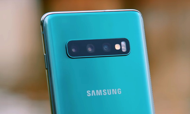 How to Enable Full Screen Apps on Galaxy S10