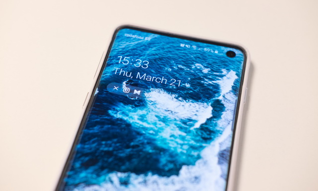 How to Change the Galaxy S10 Lockscreen & Wallpaper