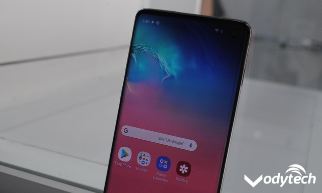 How to turn on Night mode for the Samsung Galaxy S10