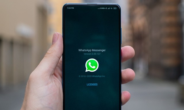 How to hide apps (like WhatsApp) on an iPhone 7 Plus - Quora