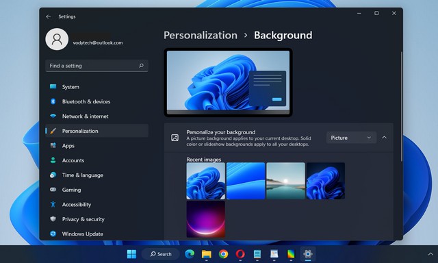 How to Change Desktop Background in Windows 11